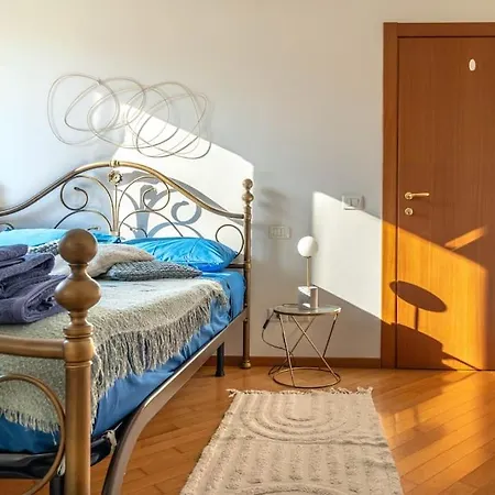 Parcheggio Gratuito Nel Cuore Del Centro Storico Di - Fast Wifi - Ideale Per Smart Working - 5 Posti Letto * טרנטו