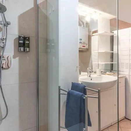 Parcheggio Gratuito Nel Cuore Del Centro Storico Di - Fast Wifi - Ideale Per Smart Working - 5 Posti Letto Apartament Trydent