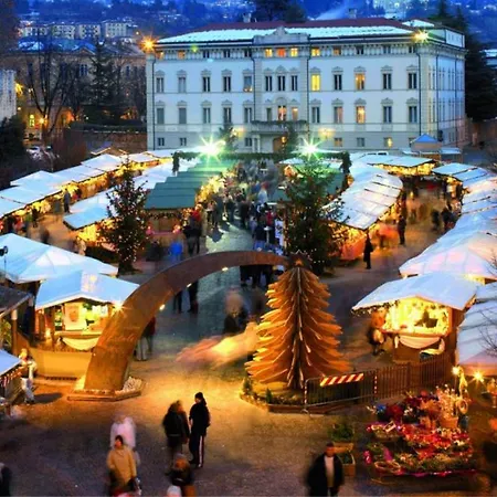 A 2 Passi Dai Mercatini Di Natale Nel Cuore Del Centro Storico- Parcheggio Privato Gratuito- Ideale Per Famiglie-5 Posti Letto-fast Wifi Historical Palace