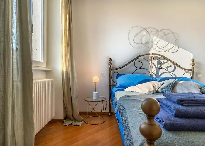 Parcheggio Gratuito Nel Cuore Del Centro Storico Di - Fast Wifi - Ideale Per Smart Working - 5 Posti Letto דירה *